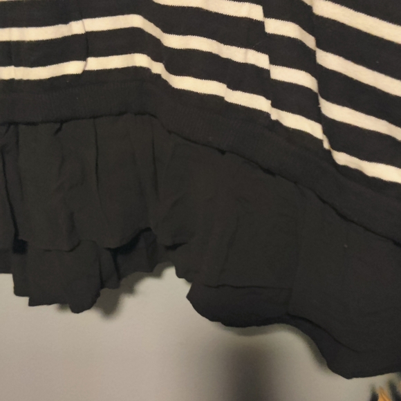 Torrid pullover sweater - Picture 2 of 9